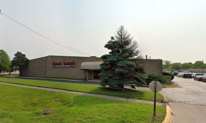 Novi Bowl - From Web Listing (newer photo)